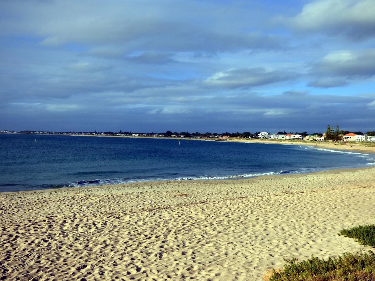 Breakwater Short Stay Mandurah Exterior foto