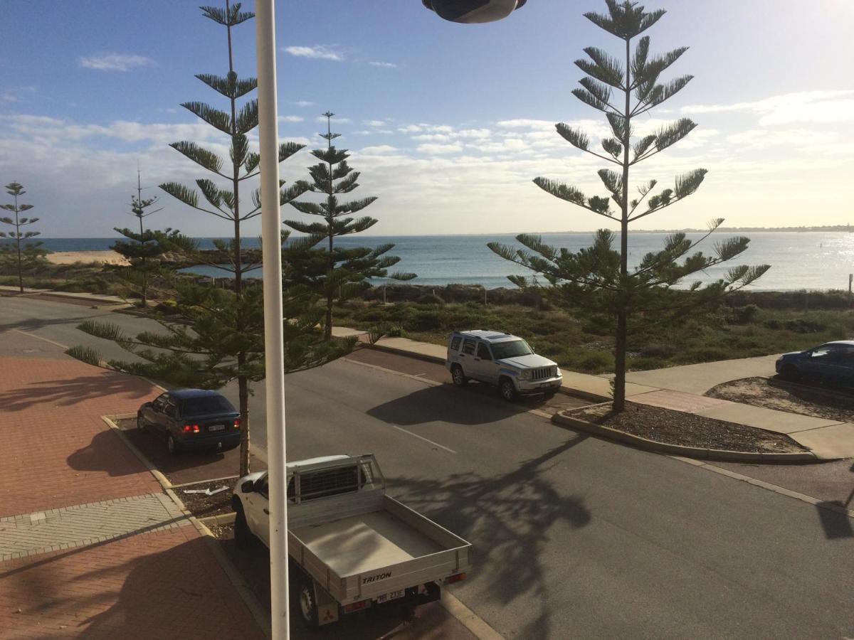 Breakwater Short Stay Mandurah Exterior foto